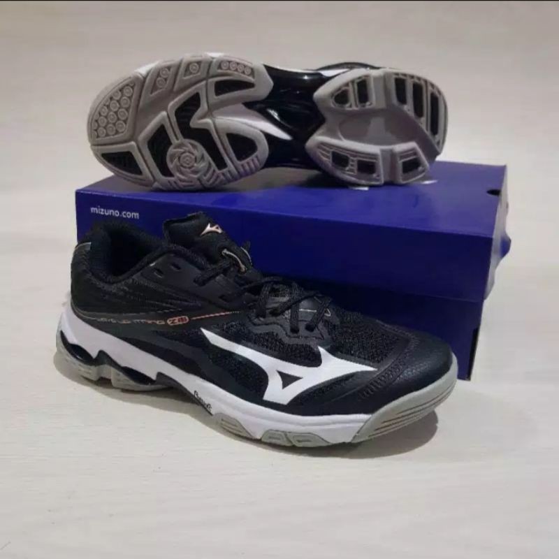 Sepatu volly Mizuno wave lightning z 6 low black white impor terbaru