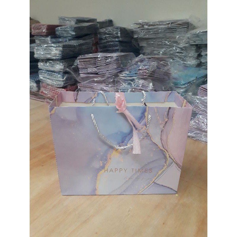 

Paperbag Happy Purple ,Kado uk. L /Tas Kertas Hadiah, Gift Bag , Goodie Bag ,Premium Bag