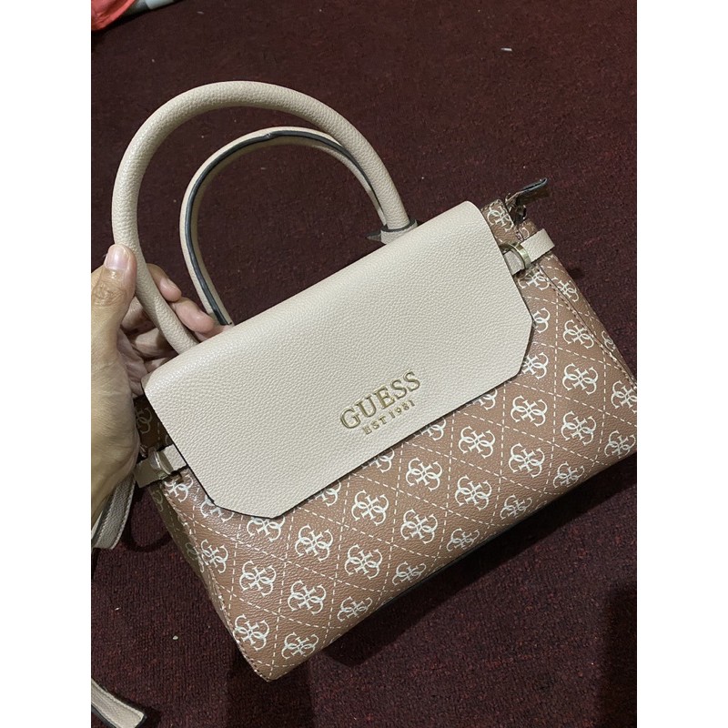 Tas Guess Esme Society Satchel