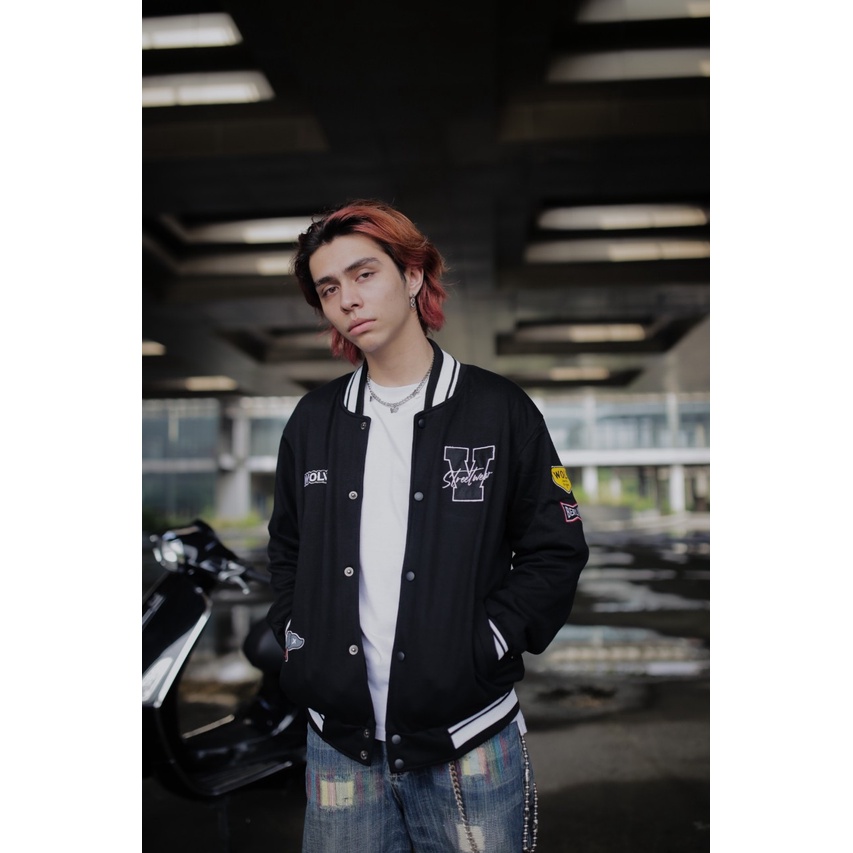 Varsity Jacket / Jaket Baseball Varsity Original Distro Wolv / Jaket Baseball Full Bordir Pria / Jaket Pria Original Distro Bandung / Jaket Pria Terbaru (COD BAYAR DI TEMPAT)