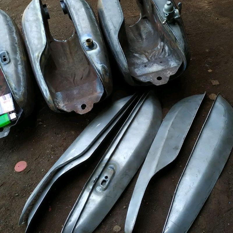 LANTAI TENGKI CB PRESS NGANJUK