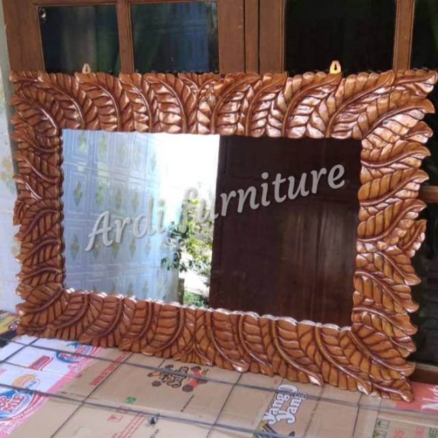 Figura ukir dekorasi dinding kaca cermin kayu jati ukiran jepara