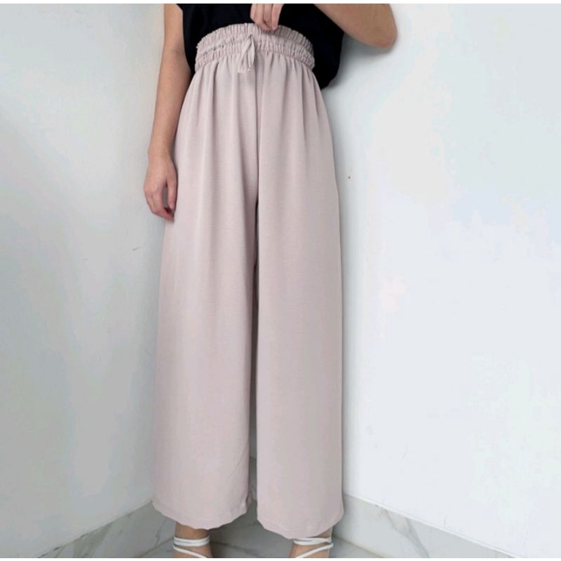 

CELANA KULOT CRINKLE GRADE A