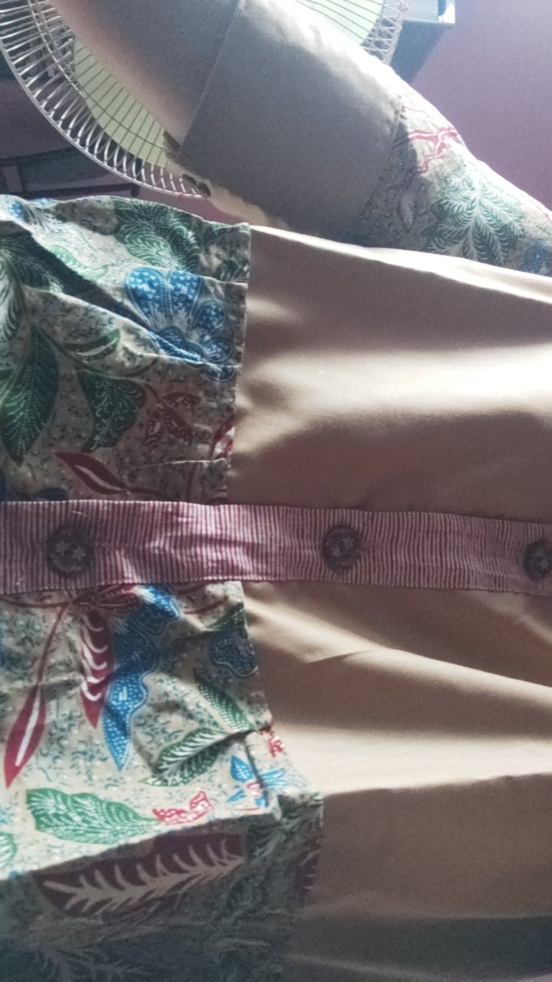 Blus Jamu Solo Batik