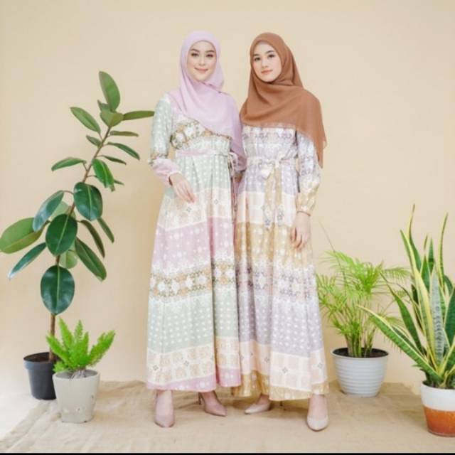 Nanda Dress Size S by Le Khari