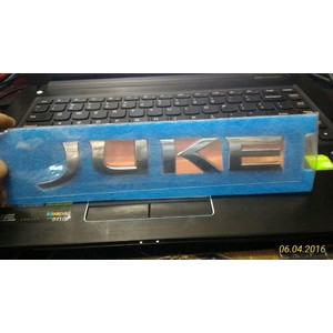 EMBLEM BAGASI NISSAN JUKE