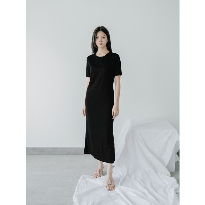 ERATO - Laira Midi Dress - Black, S(M7Y3) FASHION WANITA MODERN ootd Midi Dress Busui Friendly // Ga
