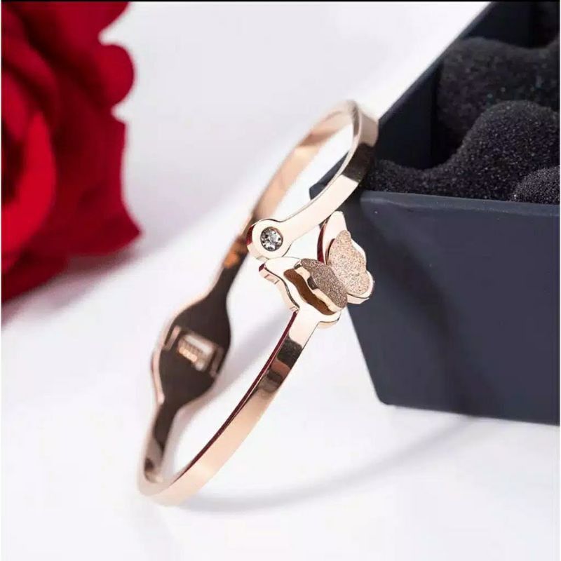 Fourfashion Gelang Bangle Titanium Model Butterfly With Diamond Artificial Tersedia Warna Rose Gold