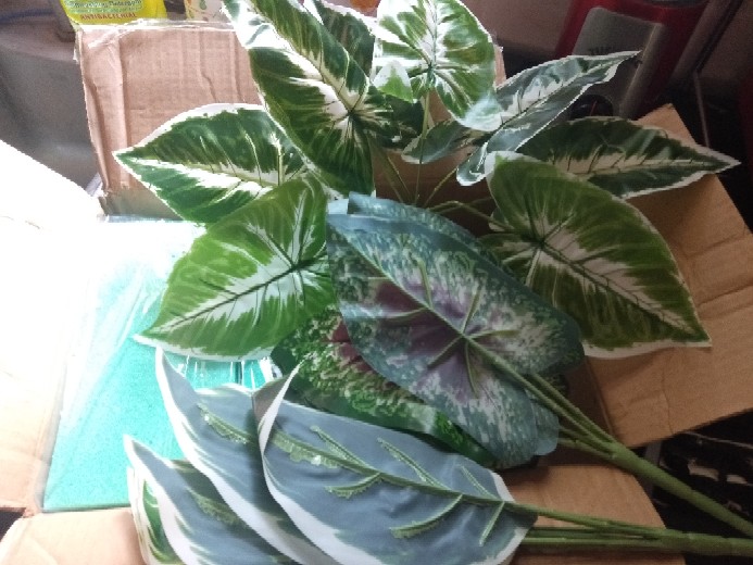 Buket Mini Daun Monstera Grup Artificial New