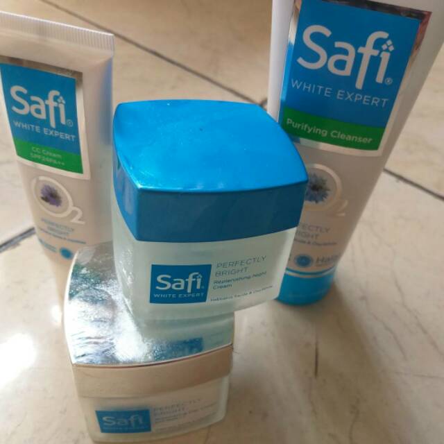 Paket produk safi skincare