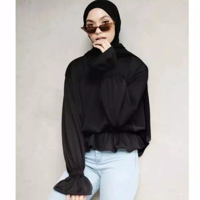 OUTFIT TERMURAH Simple Top Atasan Blouse Serut Casual Muslim Wanita - Hitam