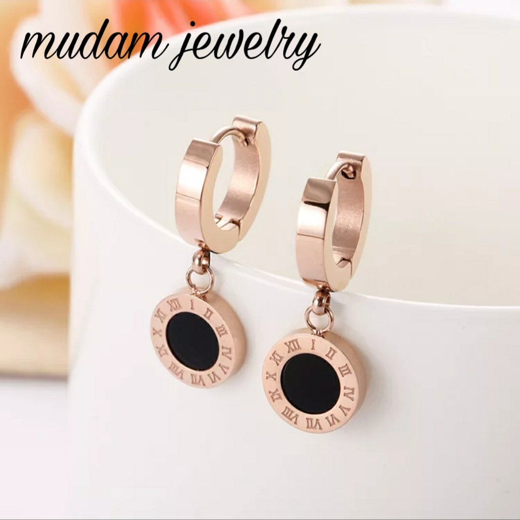 Anting Jepit Titanium B&lt;lgr Huruf Romawi Bulat Untuk Wanita Warna Rose Gold, Gold dan Silver