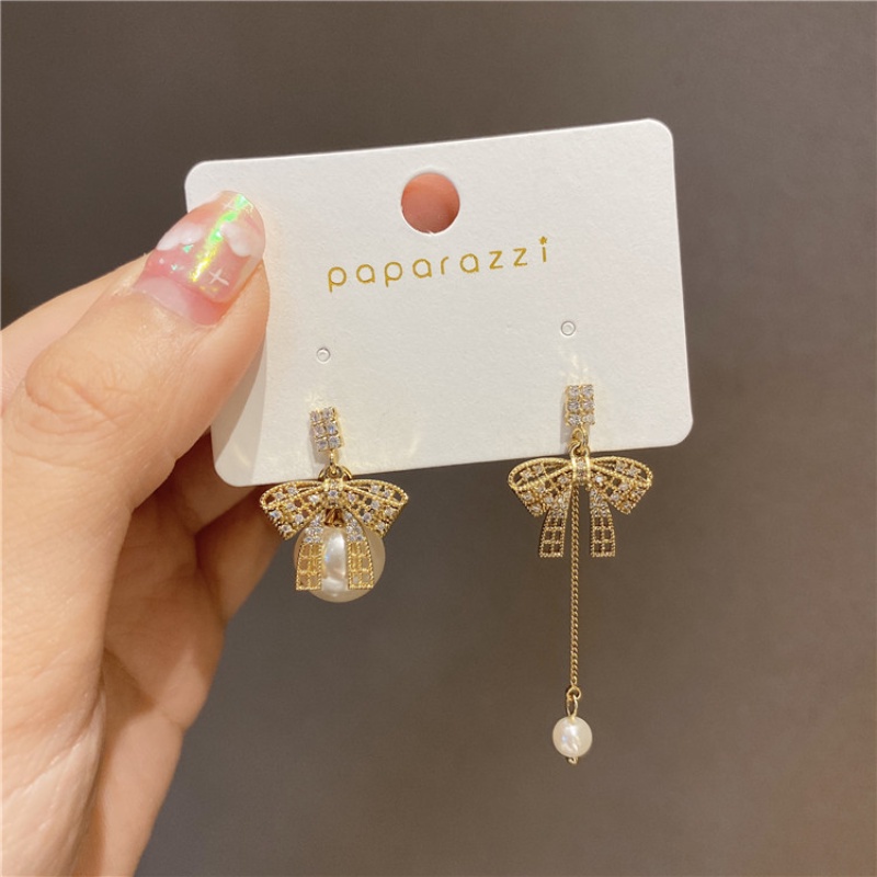 Glitter Berlian Busur Mutiara Berpohon Anting-Anting Aksesoris Telinga Asimetris Korea Wanita