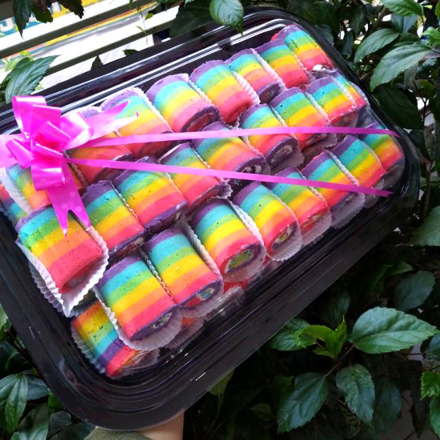 

Roll rainbow paket hantaran isi 50 (plus all kemasan)