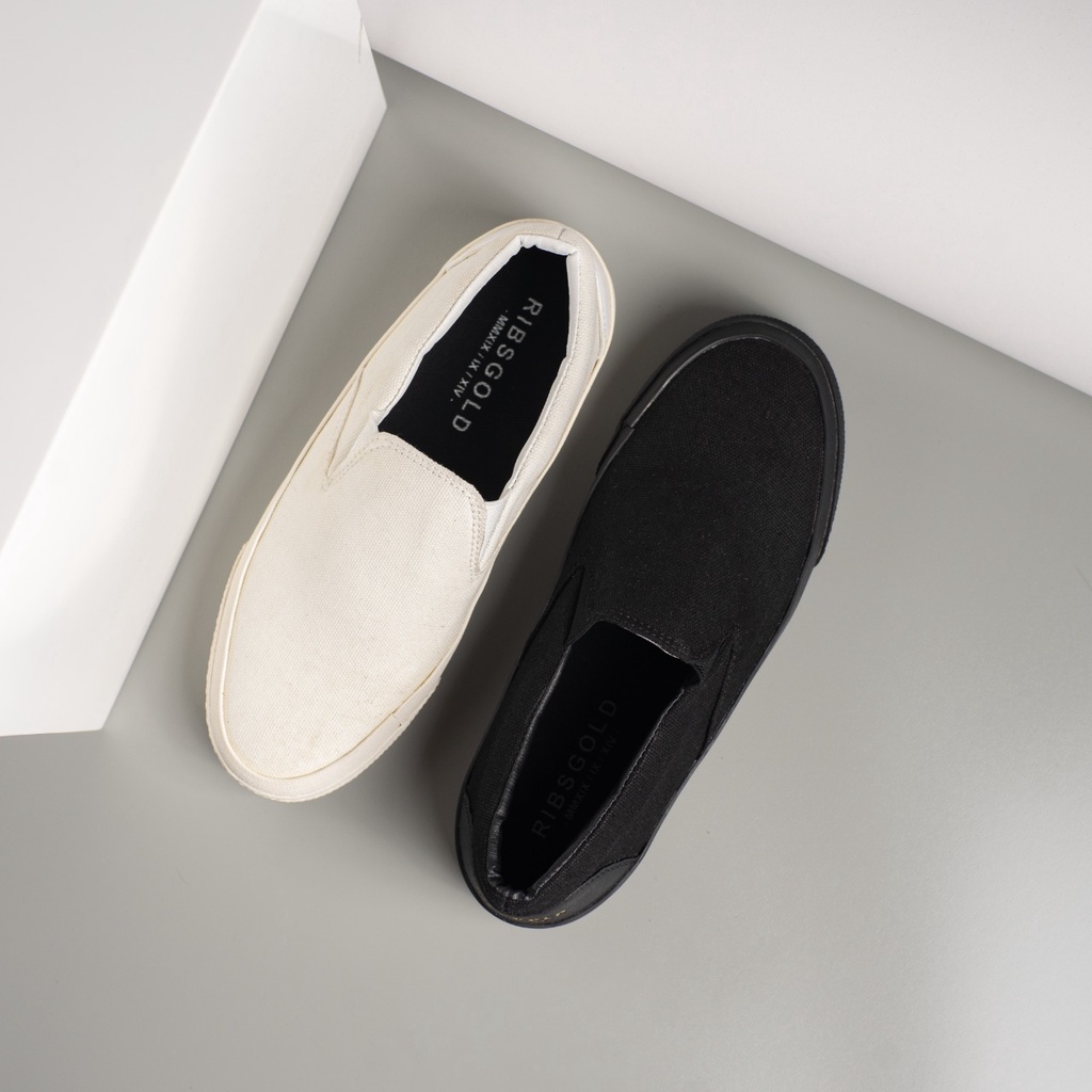 Sepatu Slip On Canvas Putih / Hitam