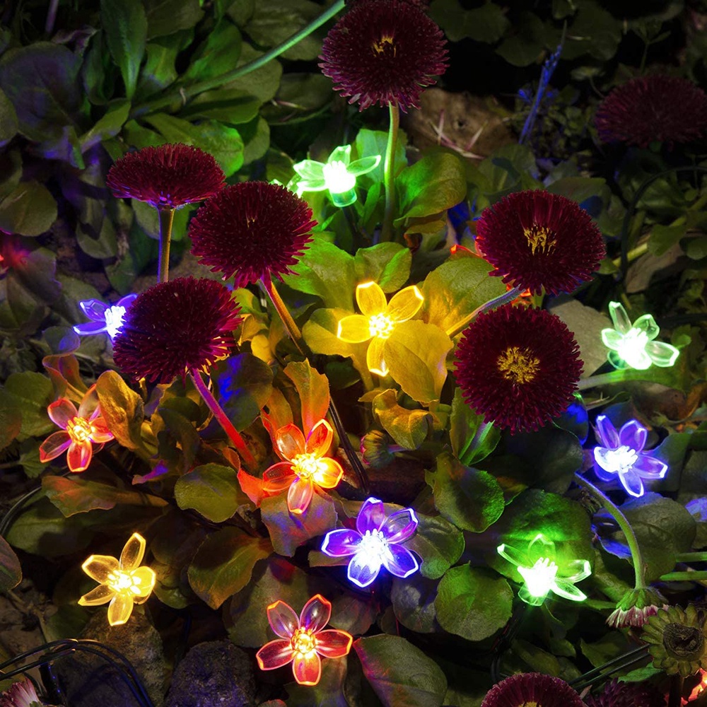 Lampu LED Tumblr Hias Taman Bunga Kristal Warna Warni Tenaga Surya Dekorasi 50 LED 7 Meter Anti Air with Solar Panel waterproof Solar Flower Lawn Lamps IP44 Cherry Blossoms String Lights Outdoor Fairy Light for Patio Garden Fence Christmas Holiday Decor