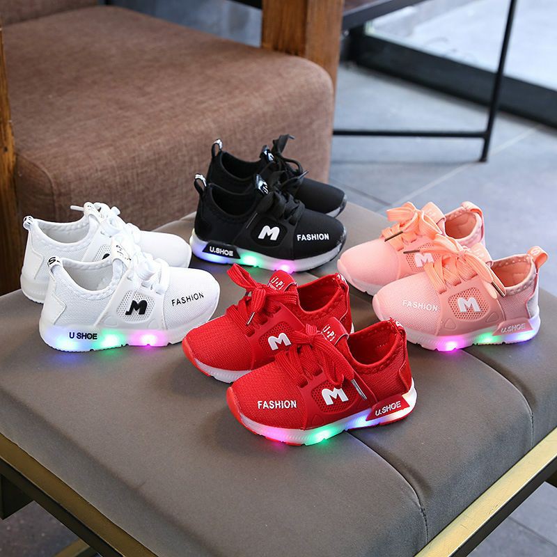 Sepatu Anak Impor Laki-Laki Perempuan dengan LED / Lampu