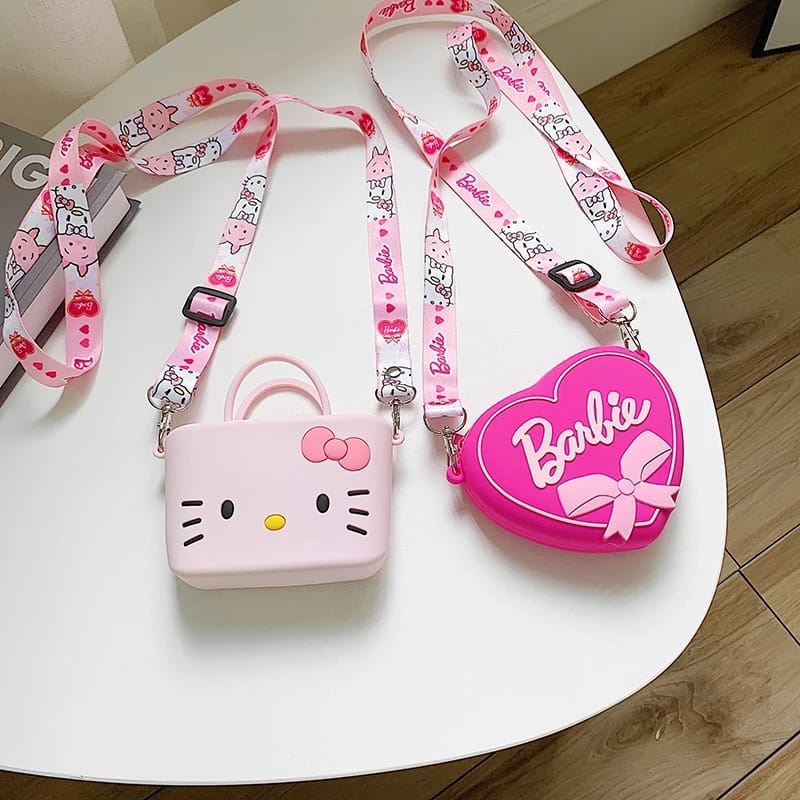 L5350 T04129 Tas Selempang Kecil Anak Perempuan Dompet Koin Karakter Kotak Hello Kitty & Barbie Love