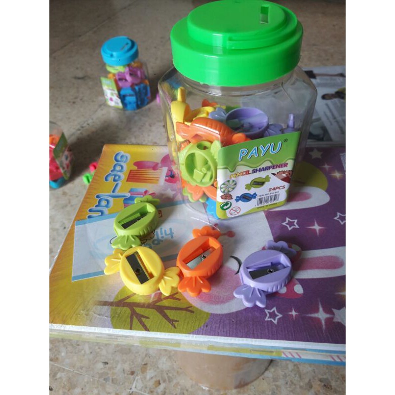 

rautan mini kecil 1si 24 pcs serutan murah warung toples 1 toples 1 karaktet warna camput