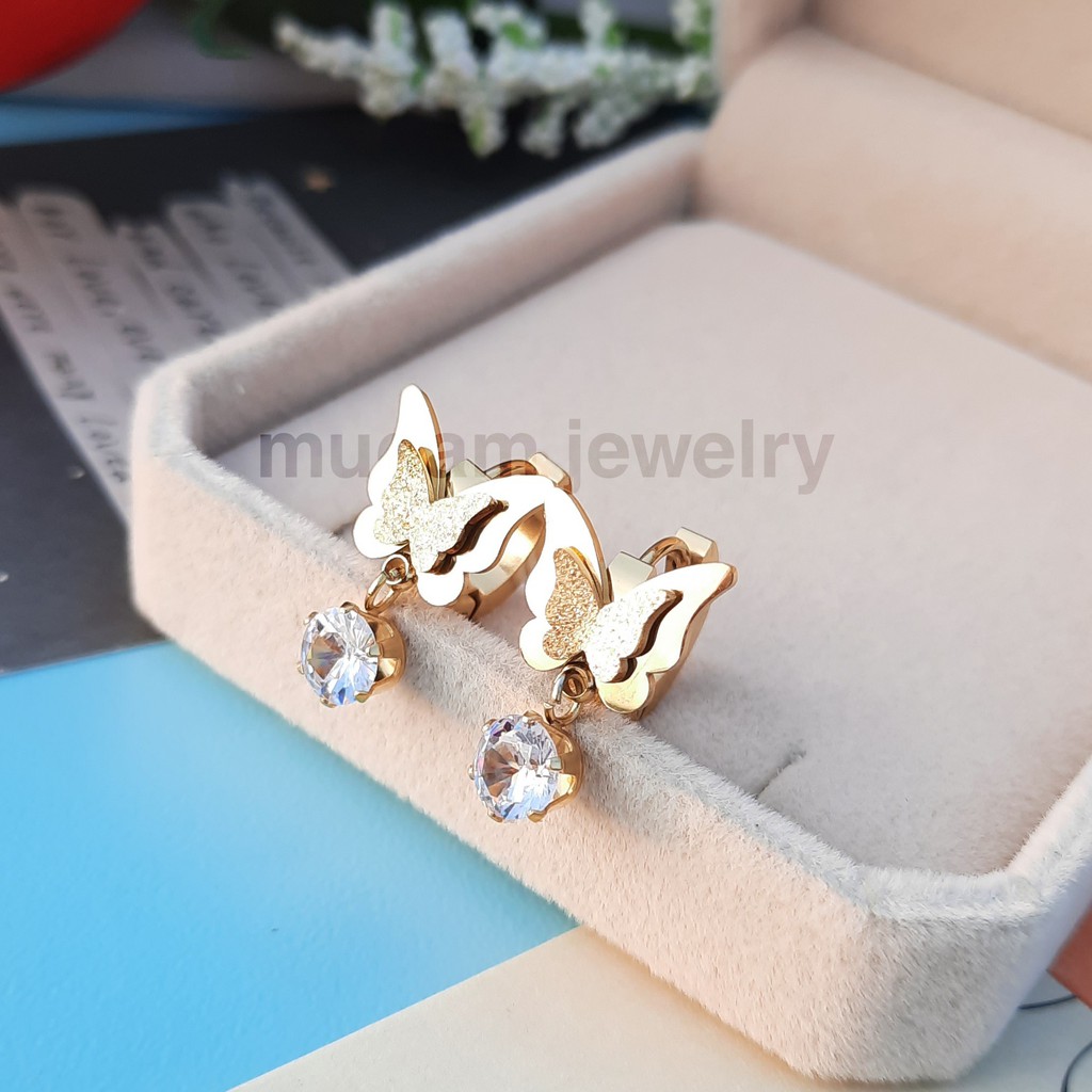 Anting Jepit Titanium Aksen Kupu-Kupu Dengan Diamond Tersedia Warna Rose Gold dan Gold