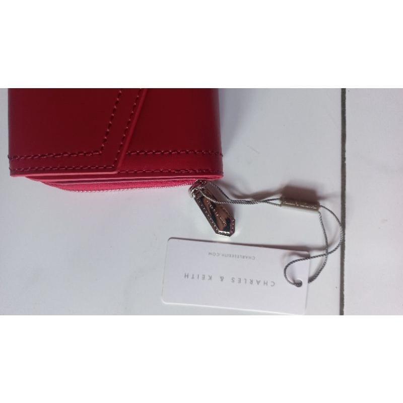 Dompet charles n keith