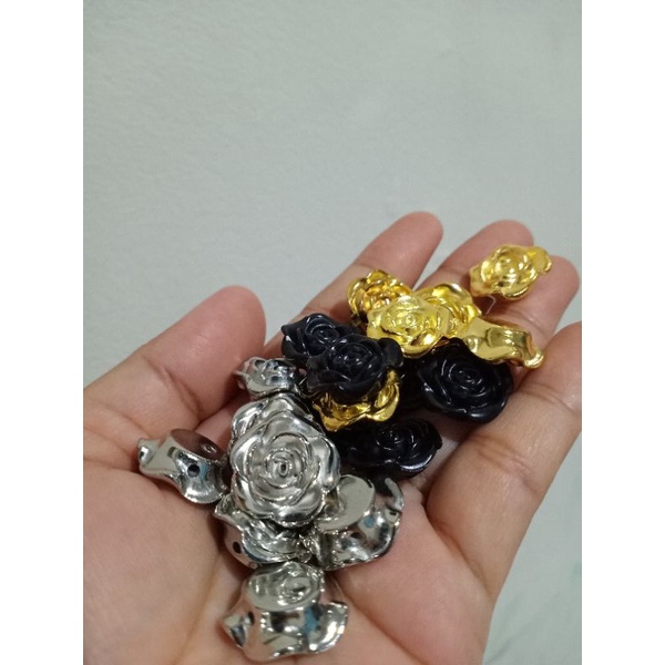 (20gr) mote bunga mawar warna Hitam, Silver dan Gold ukuran 19mm/ manik Manik Bunga / Mute Bunga / R