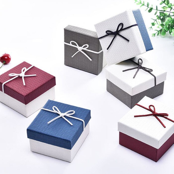 Gift Box Kotak Cincin Gelang Hadiah Valentine Ulang Tahun