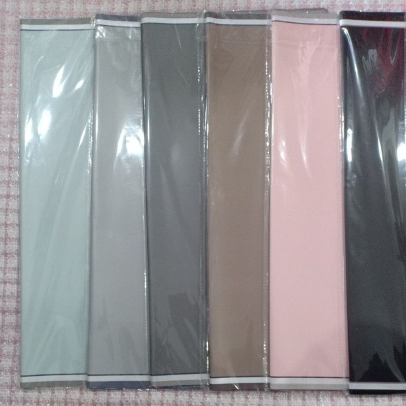 

KERTAS BUNGA 1PC MOTIF WARNA LIST PUTIH