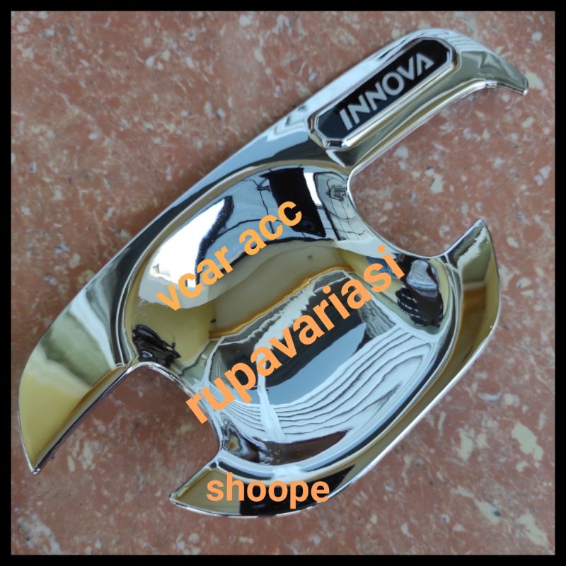 outer mangkok handle pintu mobil toyota inova innova lama 2004 sampai 2015 + logo chrome &amp; hitam carbon 2014 2013 2012 2011 2010 2009 2008 2007 2006 2005