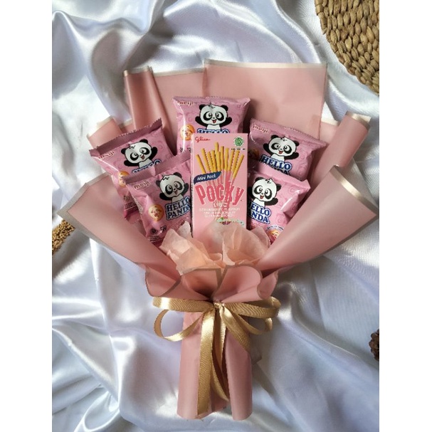 

buket jajan / buket Snack / bucket jajan / bucket snack / bouqet / coklat / buket ultah / graduation (free greeting card)