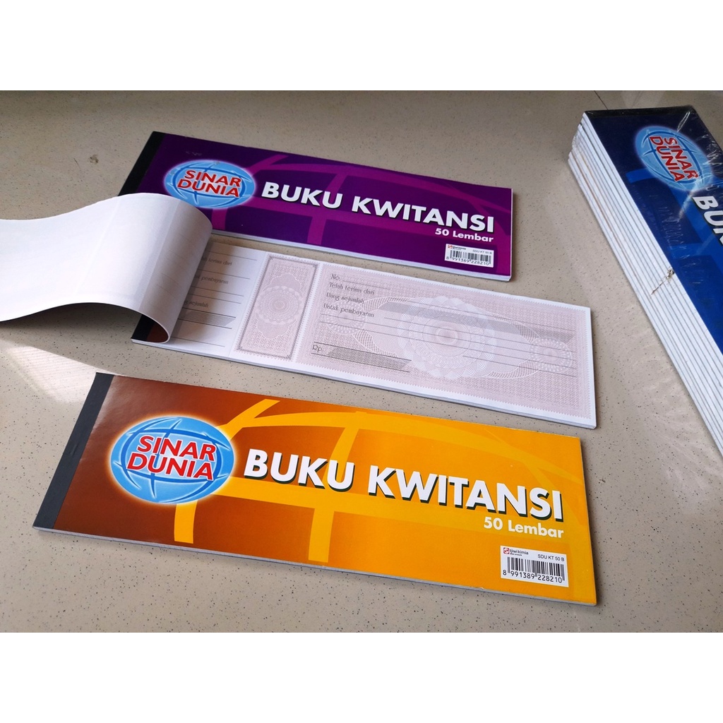 

Buku Kwitansi Kuitansi Besar 31x10cm 50 Lembar - Sinar Dunia