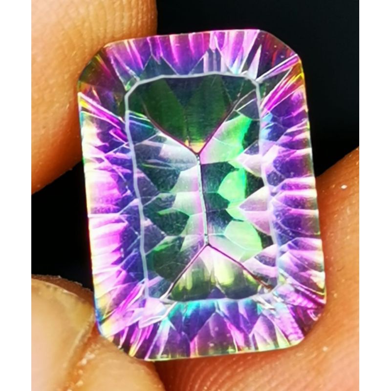 Batu permata rainbow mystic quartz