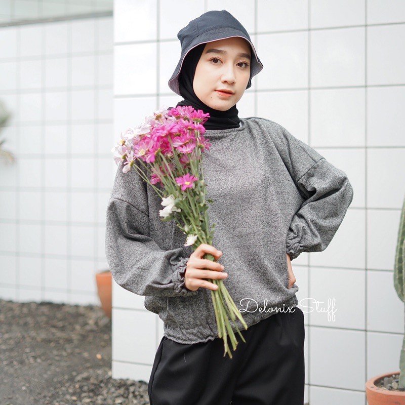 Greysa oversize top