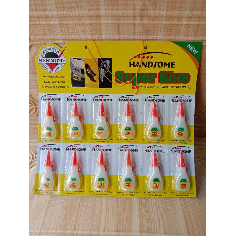 

LEM SUPER GLUE HANDPHONE 1 LEMBAR ISI 12 PCS