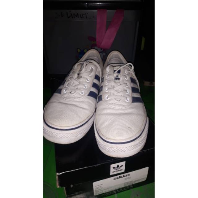 Sepatu adidas ORI second size 42