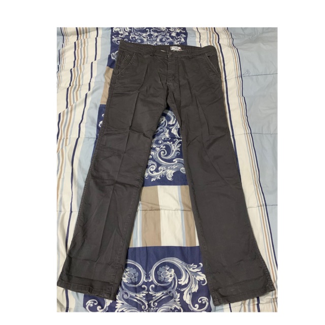 Celana Tommy Hilfiger Size 34 Preloved