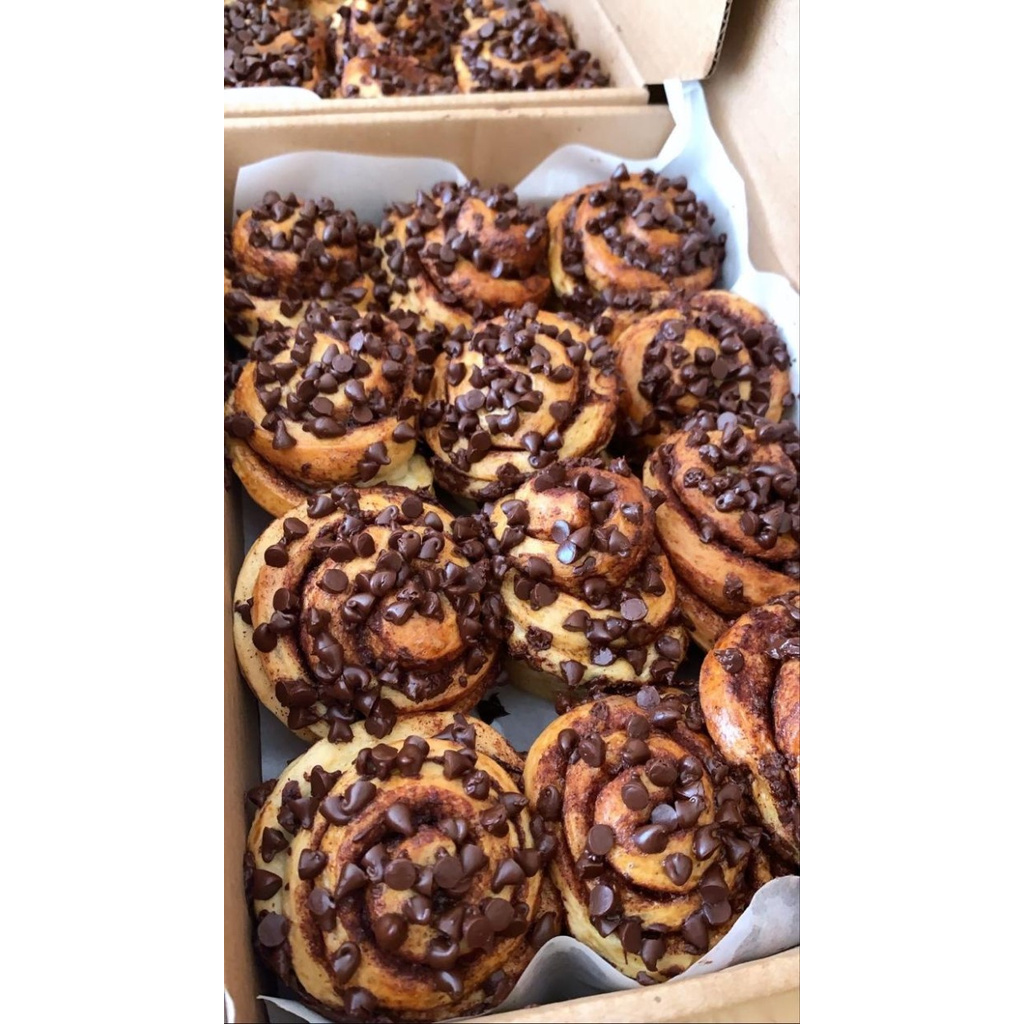 

Chocolate Chips Cinnamon Rolls (Mini Size) - 24pcs