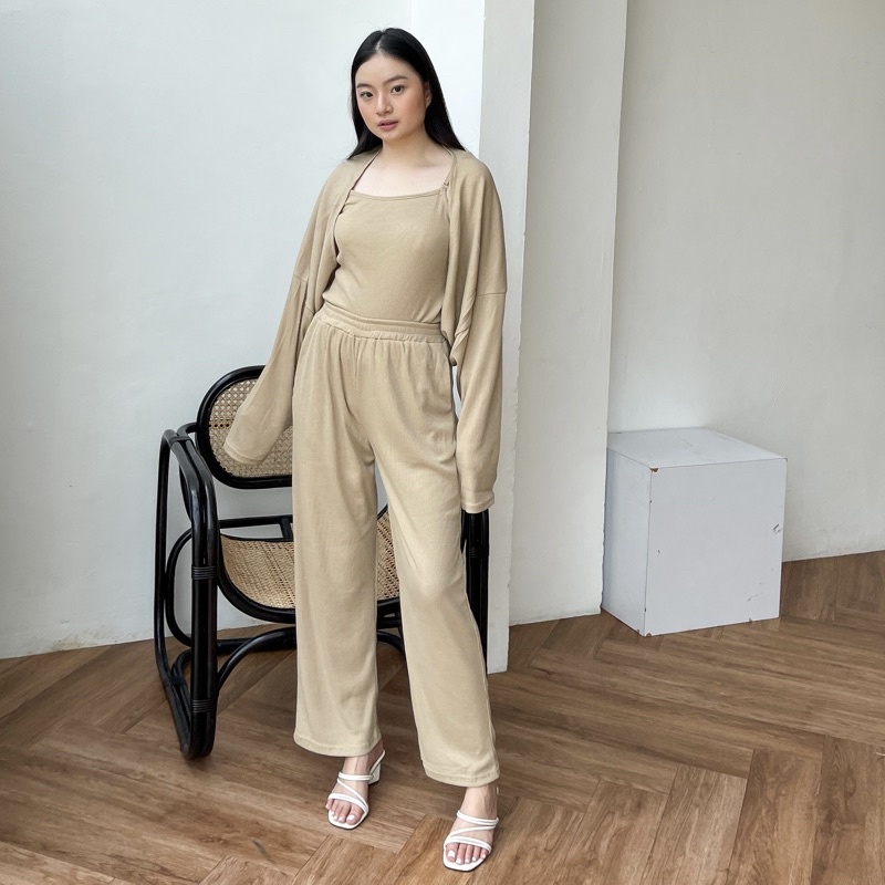 Beige Studio - Odelyn Knit Pants / Celana Panjang High Waisted Wanita