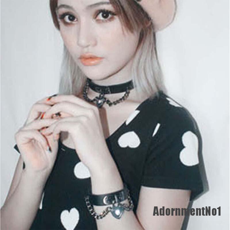 (Adornmentno1) Kalung Choker Bahan Kulit Aksen Rivet + Hati Gaya Punk / Gothic Untuk Wanita