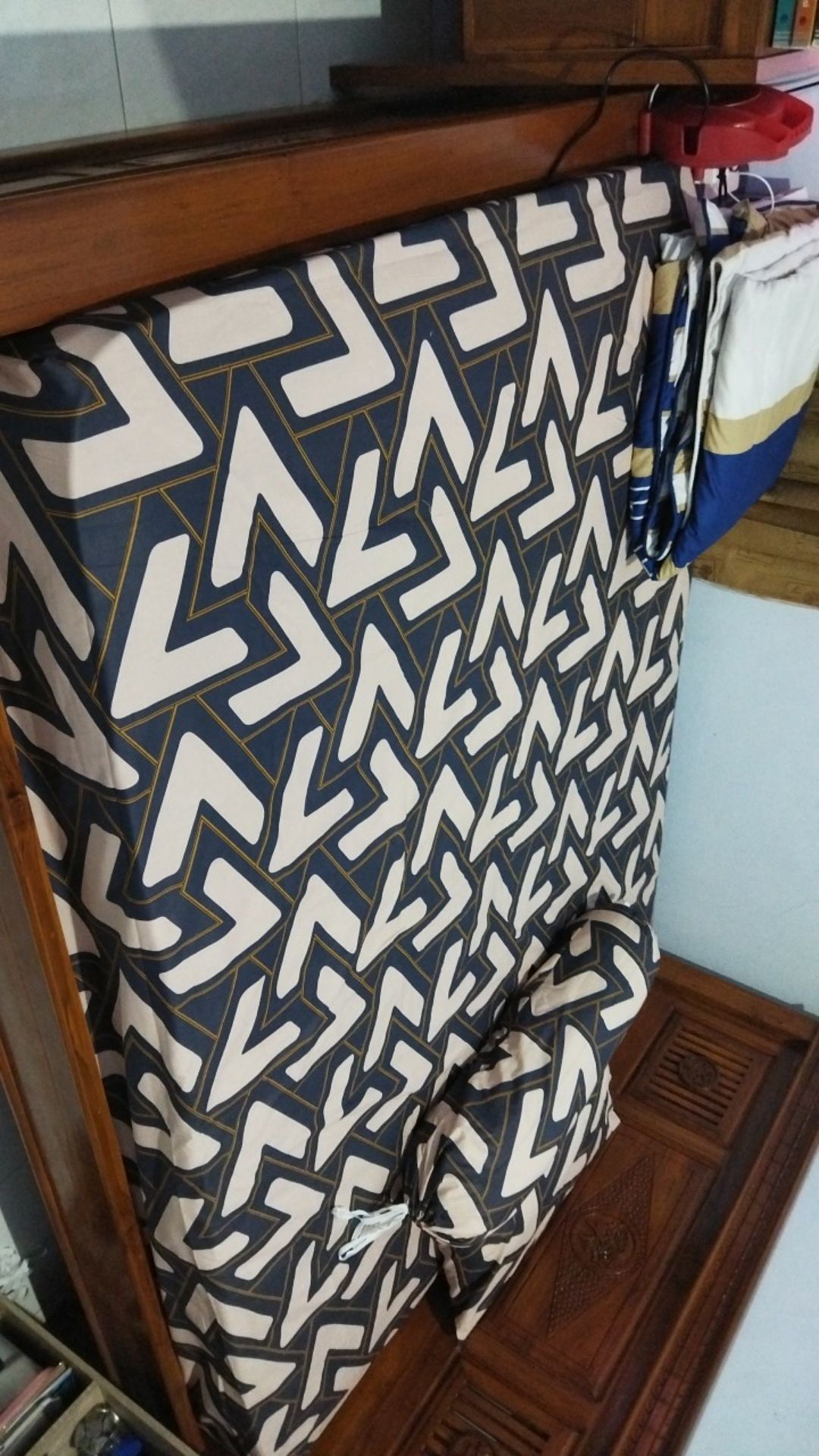 Sprei Double 160x200 And 140x200 Bahan Katun Star Cvc Lokal  Bisa Custom Ukuran  Kotak Pesan