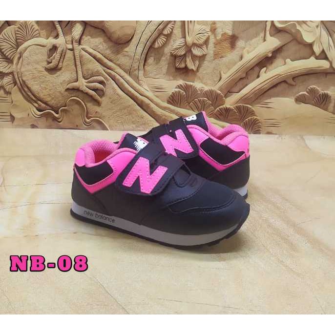 SEPATU ANAK PEREMPUAN CEWEK SEKOLAH PAUD TK SD SNEAKERS SPORT OLAHRAGA CEWE UMUR 1 2 3 4 5 6 7 TAHUN  SPATU SNEAKER ANAK USIA BALITA FASHION OOTD KADO ANAK KECIL-3