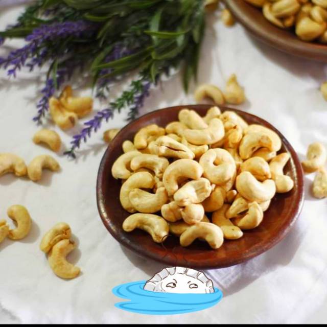 

Kacang mede super/mete super asli wonogiri