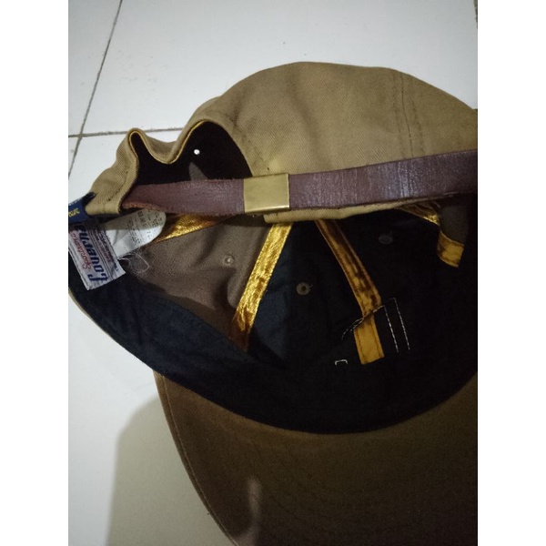 Topi Covernat Logo C