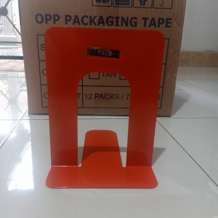 

Hadir Book End Stand Besi Lion 1 Set Isi 2 Pcs Gilaa!!!