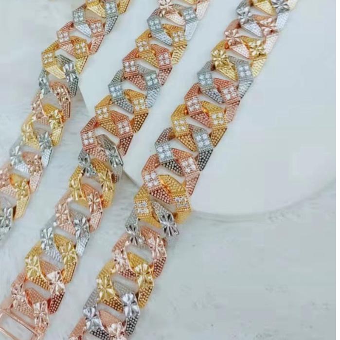 Gelang sisik Naga mata
