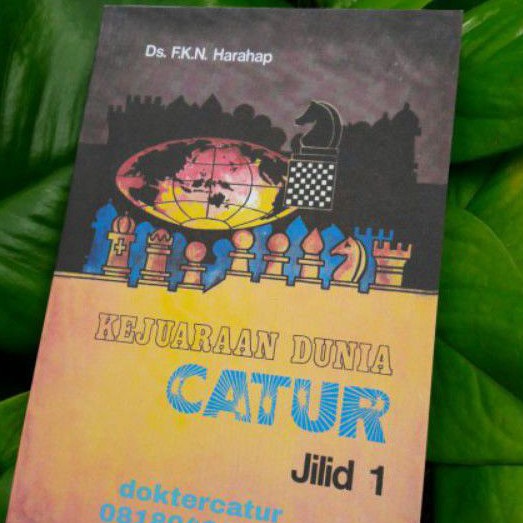Buku catur Kejuaraan Dunia Catur 1 FKN Harahap