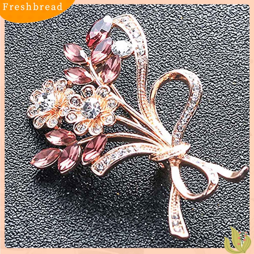 [ TERLARIS]Brooch Flower Shape Rhinestone Design Alloy Women Fashion Brooch Pin for Bouquet