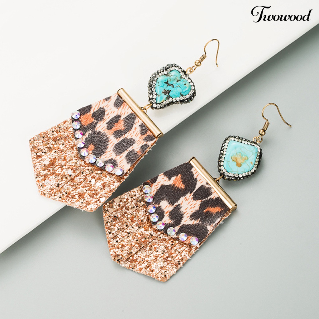 1 Pasang Anting Kait Rumbai Motif Print Leopard Bahan Kulit Tiruan Aksen Berlian Imitasi Untuk Wanita