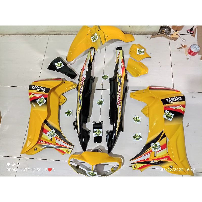 COVER BODY HALUS YAMAHA JUPITER Z 2005 KUNING HITAM BODY JUPITER Z LAMA OLD 2005