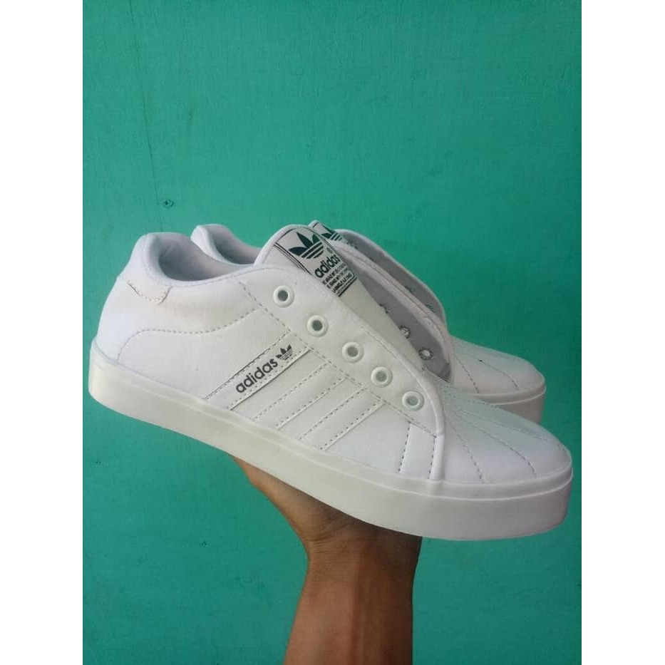 Promo sepatu adidas putih wanita kets casual sport sneakers murah